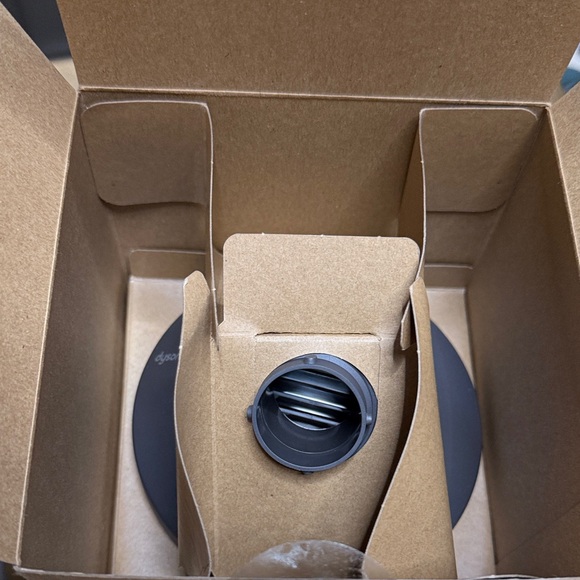 Dyson Hair Diffuser Airwrap Attachment - Picture 3 of 3